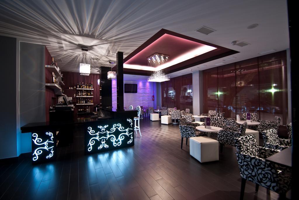 Hotel Infanta Leonor Écija Restaurant photo