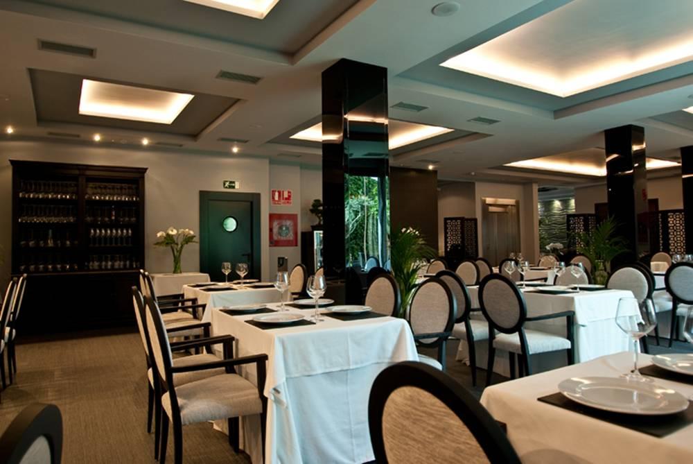 Hotel Infanta Leonor Écija Restaurant photo