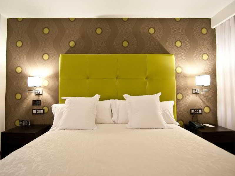 Hotel Infanta Leonor Écija Extérieur photo