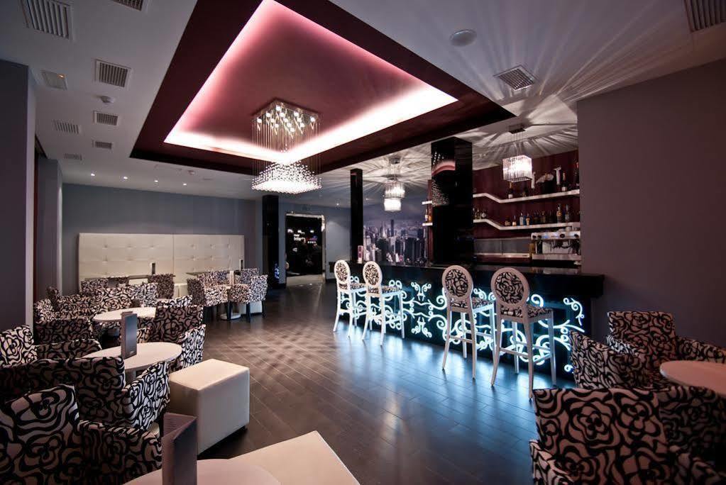 Hotel Infanta Leonor Écija Restaurant photo